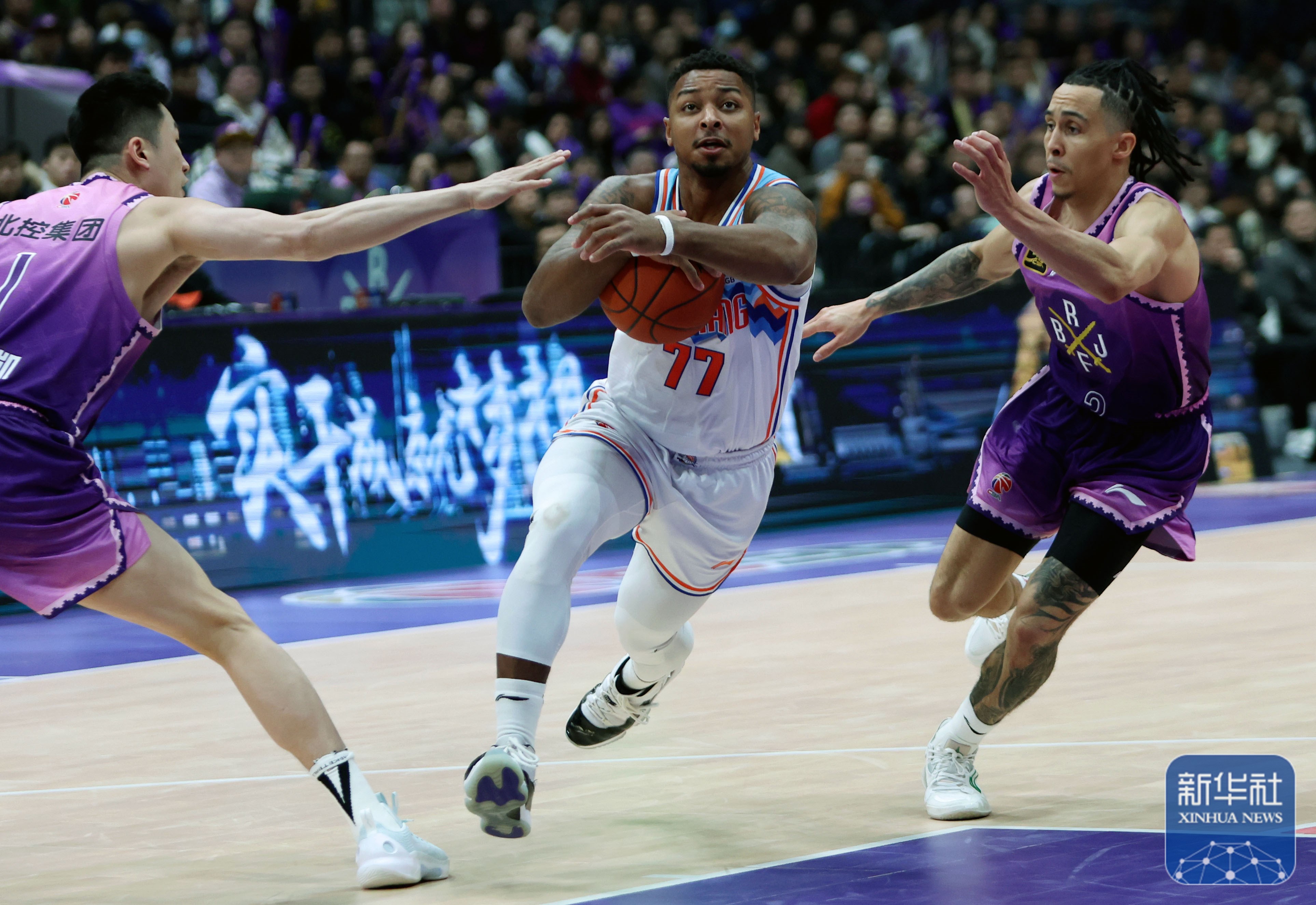 九游体育-cba常规赛第五轮辽宁队与青岛队的比赛回放