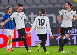 南安普顿打莱切斯特城