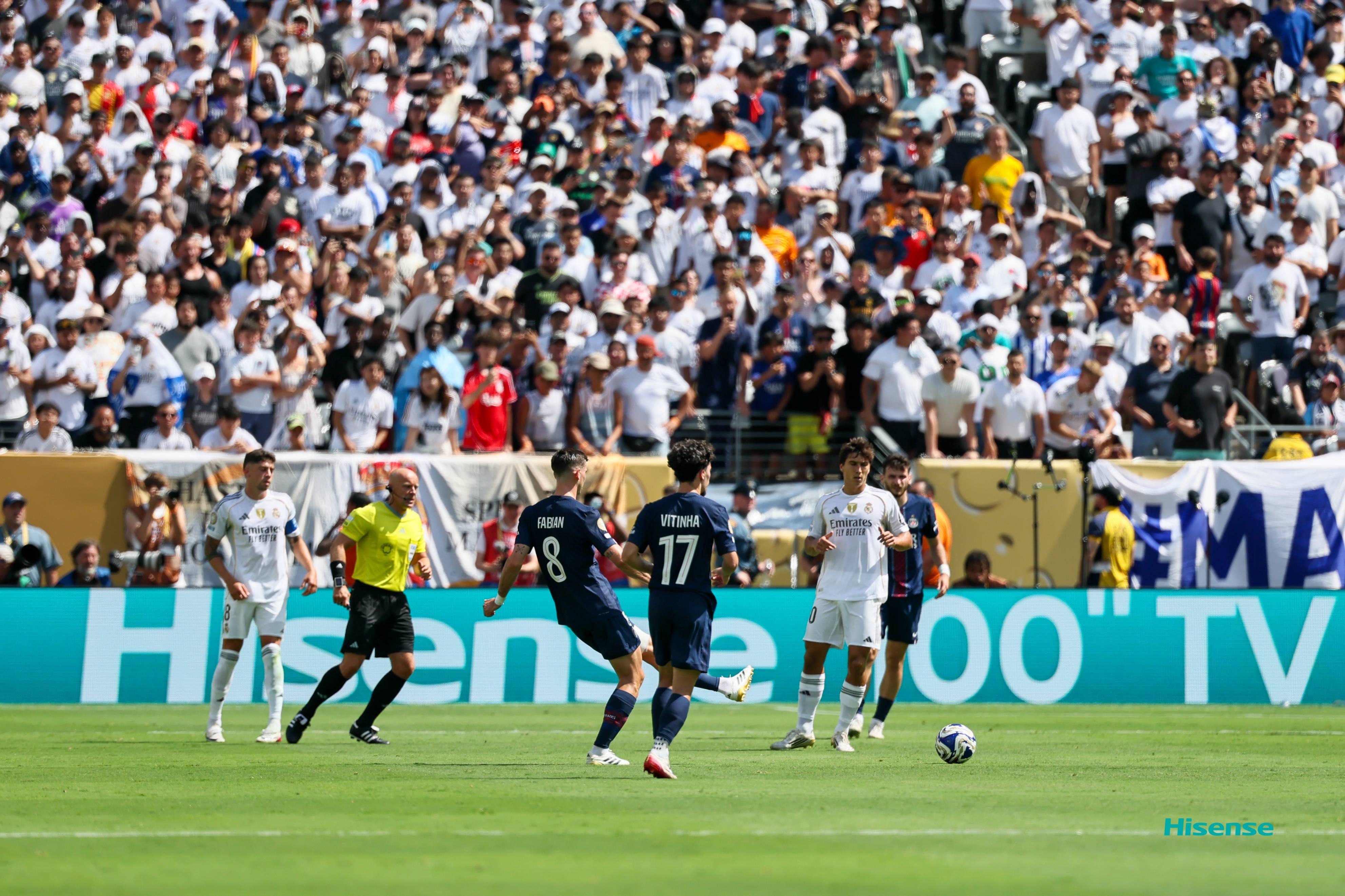 推倒火凤凰全队的小说